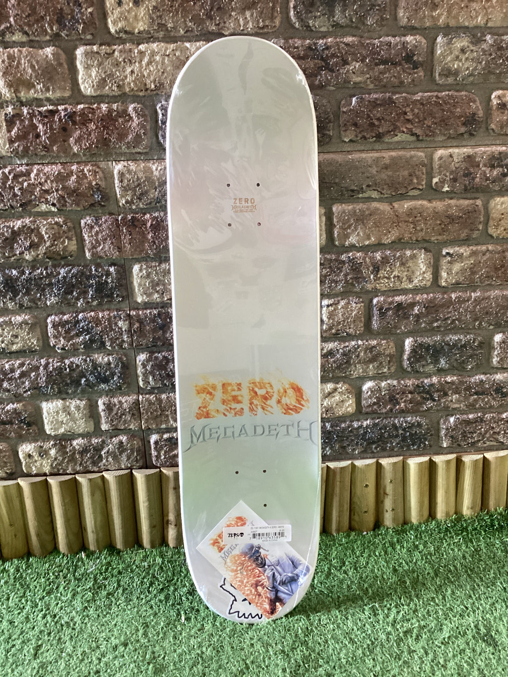 Zero x Megadeath white 8.25
