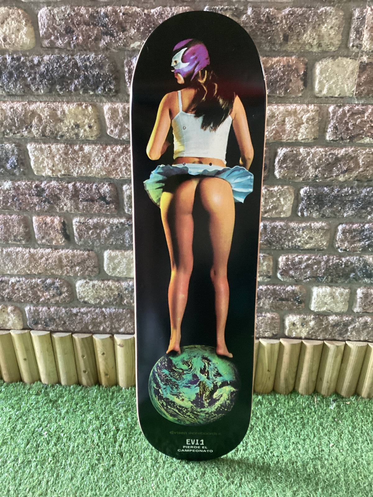 Evisen Skateboards Lucha woman deck
