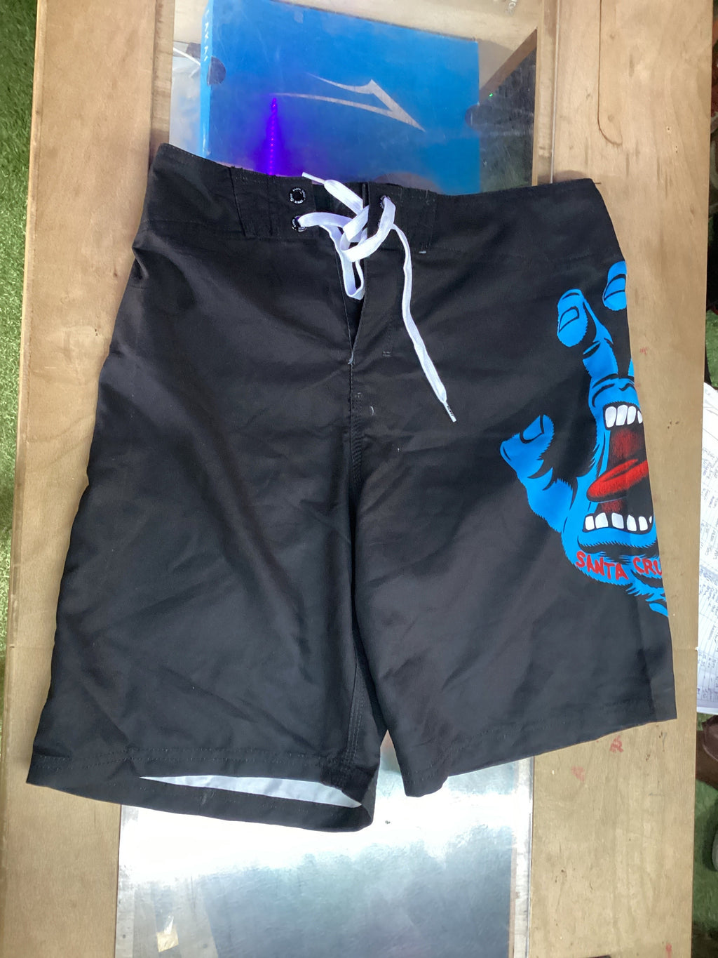 Santa Cruz Screaming Hand boardshorts