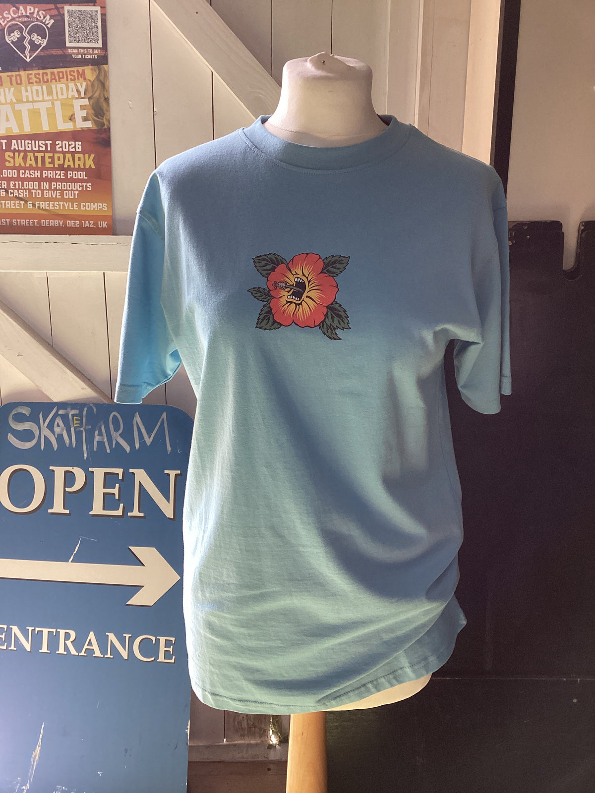 Santa Cruz screaming hibiscus front tshirt
